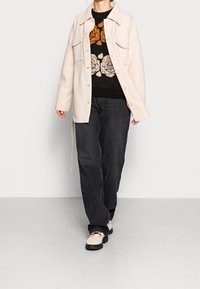 Gina Tricot Pitkä takki - off-white