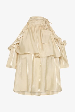 Falda de satén color crema brillante con diseño en capas y volantes, cintura alta y detalle de lazo atado en la cinturilla.