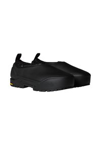 The North Face BASE CAMP WP MULE - Zapatos sin cordones - tnf black tnf black