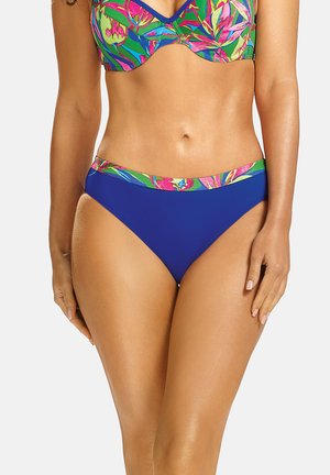 Kolorowy stanik bikini w kwiatowy wzór w odcieniach różu i zieleni, w połączeniu z jednolitymi, królewskoniebieskimi majtkami. Gładka tekstura i regulowane dopasowanie.