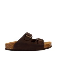 Sandalo scivoloso in pelle marrone con due cinturini regolabili a fibbia, suola in sughero e design della punta chiusa. Suola piatta e dettagli testurizzati.