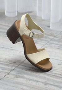 Niet geselecteerd, light beige