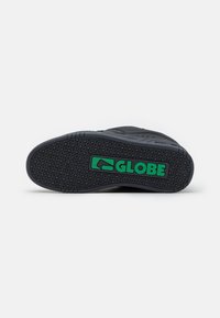 Globe FUSION - Skate shoes - phantom dip