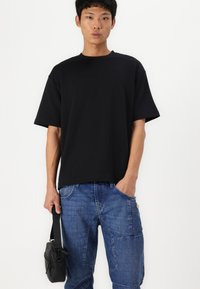 Selected Homme SLHLOOSEOSCAR O NECK TEE 3 PACK - T-shirt básica - oatmeal/white/black