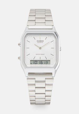Casio Orologio Uomo Collezione – Cassa Argento E Quadrante Blu, 41,5 Mm, Cinturino In Acciaio, Impermeabile 5 ATM, Data