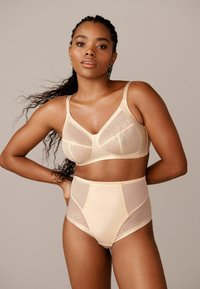 Next ANIMAL TUMMY CONTROL KNICKERS HIGH RISE - Intimo modellante - cream
