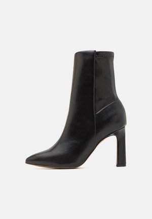 HANNAHH B.E.D FOAM - Bottines - black