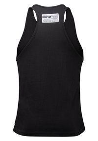 Črn bombažni top brez rokavov z širokimi armhole in zaobljenim izrezom. Oznaka na hrbtni strani pravi "GORILLA WEAR 100 % BOMBOL, ZDA."