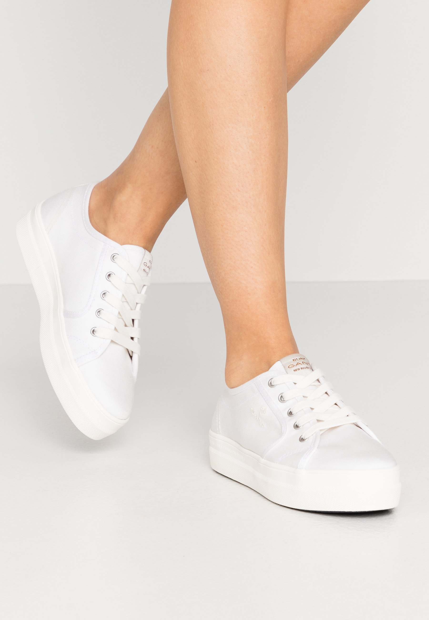GANT LEISHA Joggesko whitehvit Zalando.no GANT LEISHA Joggesko whitehvit Zalando.no