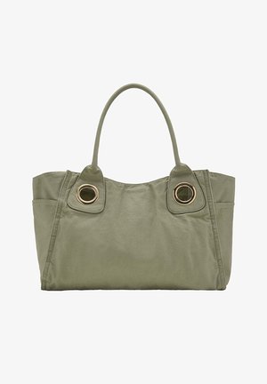 Bolso de tela verde oliva con dos grandes arandelas metálicas doradas cerca de las asas y una forma rectangular sencilla.