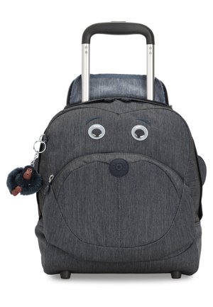 Zaino da viaggio in denim nero con grandi occhi in stile cartone animato, forma arrotondata, portachiavi a forma di scimmia in peluche e manico in metallo lucido.