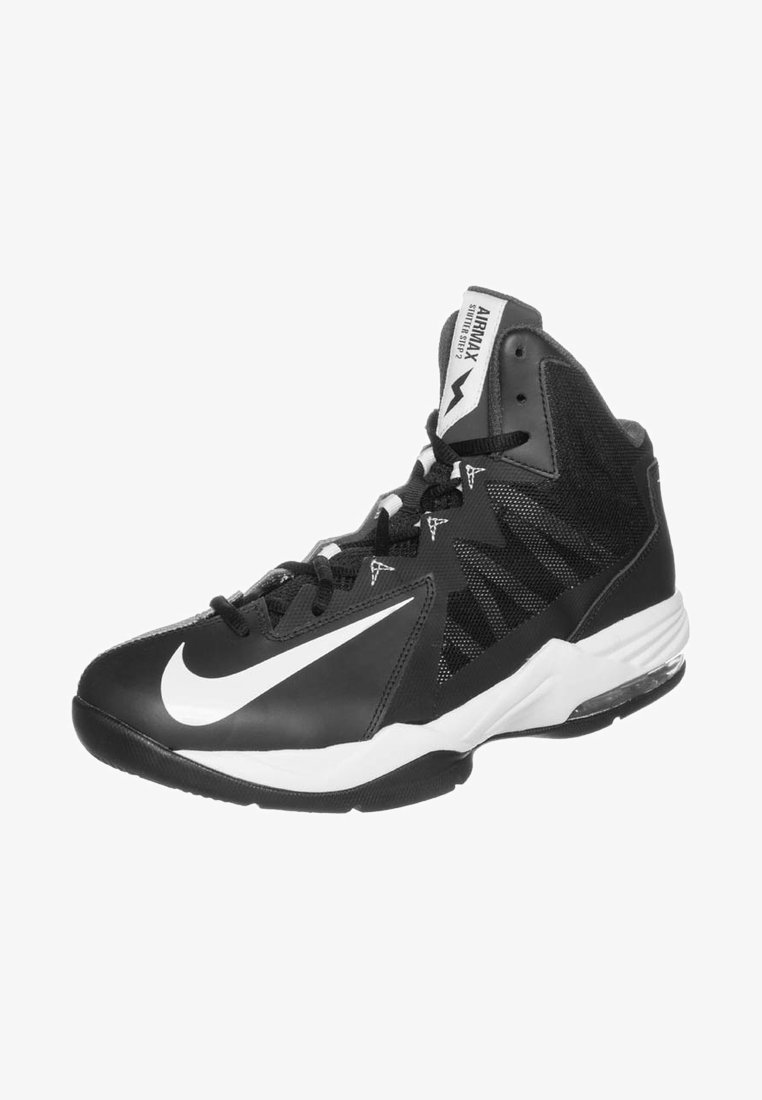 Chaussure de basketball Nike Air Max montante en noir et blanc avec lacets, côtés en mesh et coussin d'air visible dans la semelle.