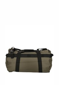 Oliven grøn duffelbag lavet af slidstærkt stof, med sorte stropper, håndtag og spænder, samt et rummeligt og struktureret design.