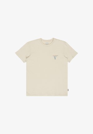 Beżowy t-shirt z krótkim rękawem z małą grafiką osoby trzymającej deskę surfingową i tekstem "Billabong" na lewej piersi.