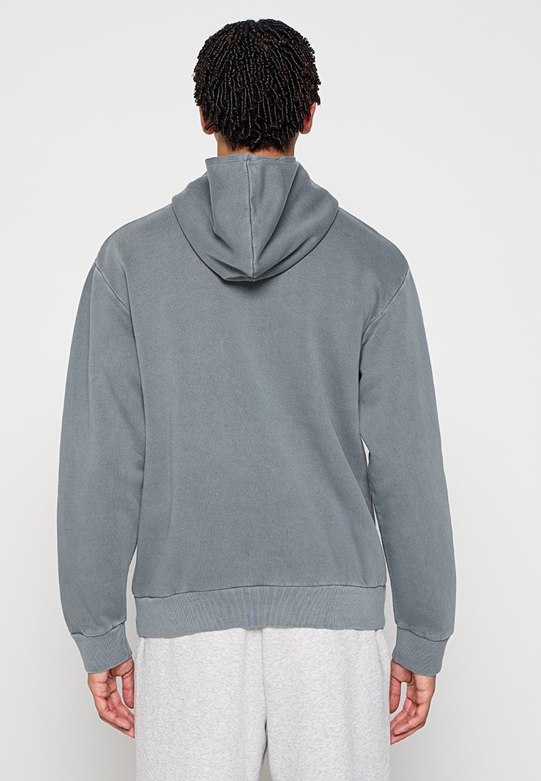 Kapuzenpullover