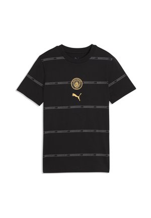 Czarny krótki T-shirt z szarymi poziomymi paskami, złote godło Manchester City nad złotym logo Puma na przodzie.