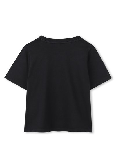Svart kortärmad t-shirt med rund halsringning, tillverkad av mjukt bomullstyg, med en enkel och klassisk design.