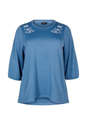 Blaues, weiches Oberteil aus Stoff mit drei Viertel Puffärmeln, rundem Ausschnitt und floralem Stickerei an den Schultern. Locker geschnittenes Design.
