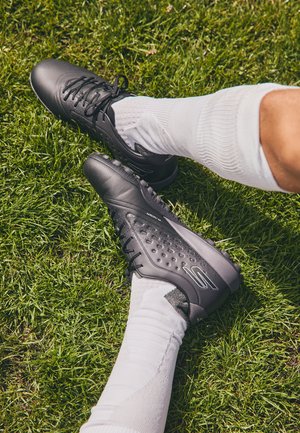 RAZOR 1.5 ACADEMY TF - Chaussures de football sur gazon - black/silver