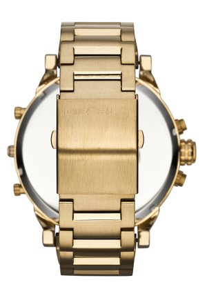 Zlaté nerezové ocelové chronografické hodinky s broušeným povrchem, vybavené kulatým pouzdrem, silným náramkem a minimalistickým ciferníkem.