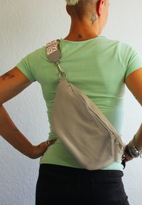 DrachenLeder TOSCANTO - Heuptas - beige