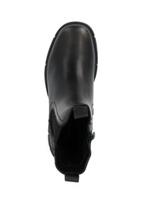 Botín negro de cuero hasta el tobillo con un acabado suave, paneles laterales elásticos y una lengüeta en el talón para facilitar su uso. Suela plana.