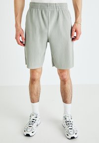 Only & Sons ONSASHER PLEATED PLISSEE  - Pantaloni scurți - limestone