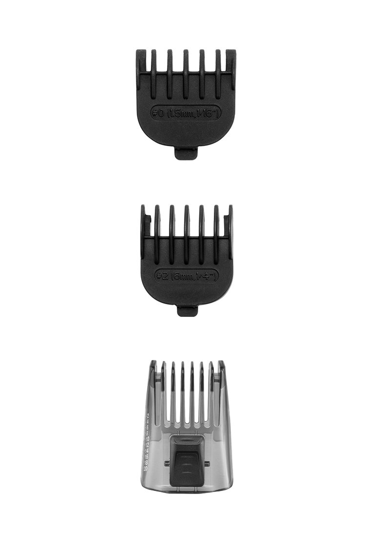 Trzy nasadki do maszynek do strzyżenia włosów w czarnym tworzywie sztucznym: osłona #0 (15 mm), osłona #2 (6 mm) oraz przezroczysta podstawa z oznaczeniami i przyciskiem z tyłu.