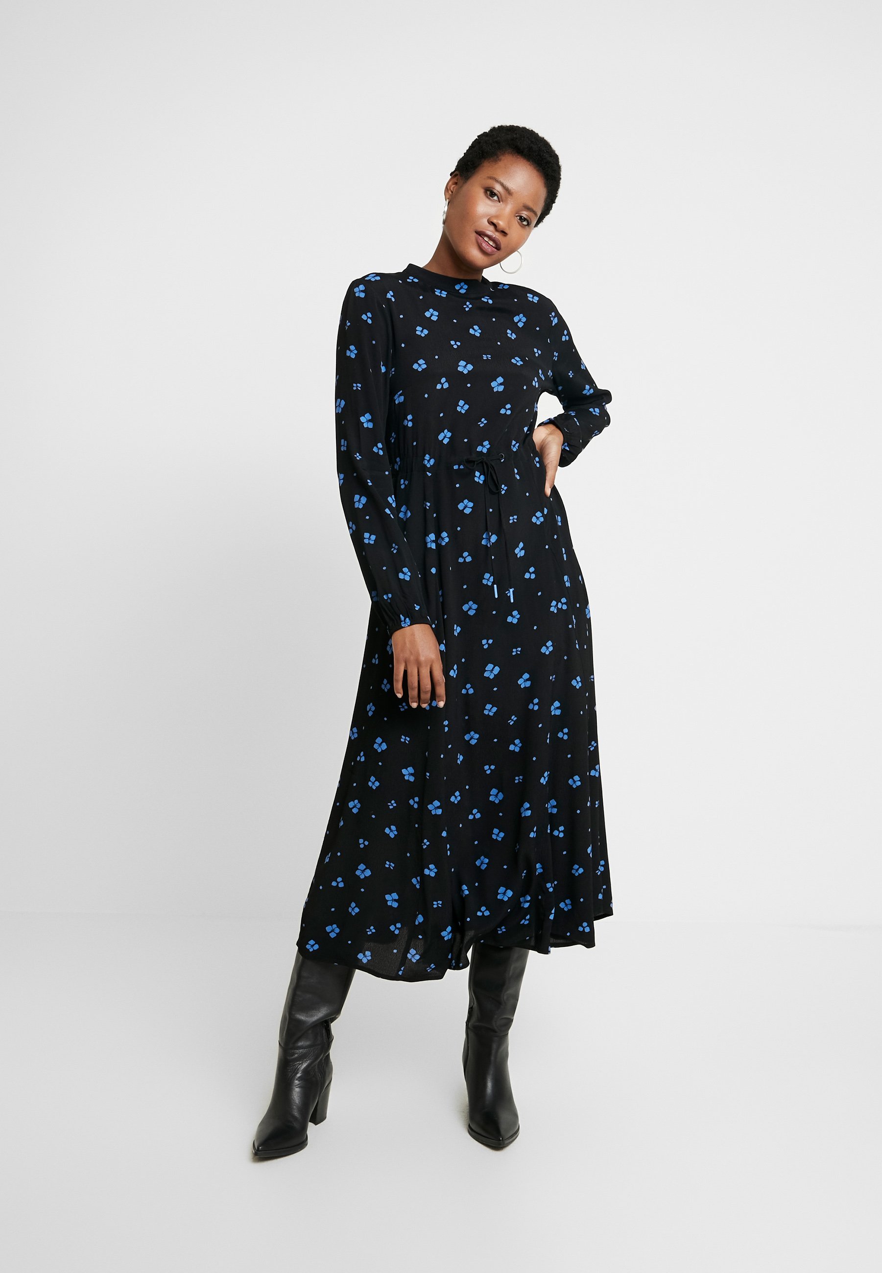 Tom Tailor Denim Printed Godet Midi Dress Freizeitkleid Black Schwarz Zalando At 