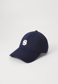 Unselected, dark blue