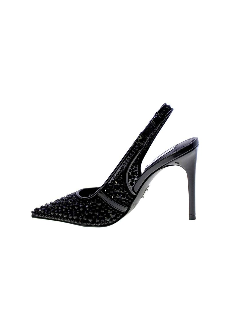 Scarpe con tacco alto slingback nere con punta affilata, strutturate con borchie in rilievo e dettagli lucidi. Il design è accentuato da aperture laterali.