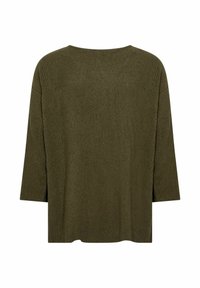 Olive zelen pulover iz rebraste pletenine z ohlapnim krojem, čolnastim izrezom in rokavi do tri četrtine. Gladka tekstura in minimalističen dizajn.