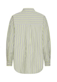 Groen-wit gestreept shirt met lange mouwen, knoopmanchetten en een achterpas. De stof lijkt textuur te hebben, met een ontspannen pasvorm en een afgeronde zoom.