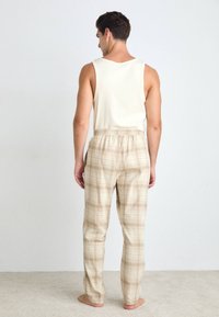 Björn Borg CORE PYJAMA PANTS - Pyjamasbukse - sand/off-white