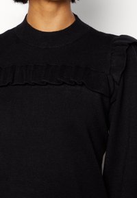 YAS Neule - black