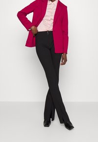 HUGO Broek - black