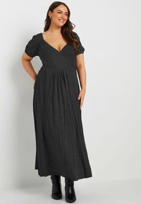 Yours Clothing Maksimekko - black