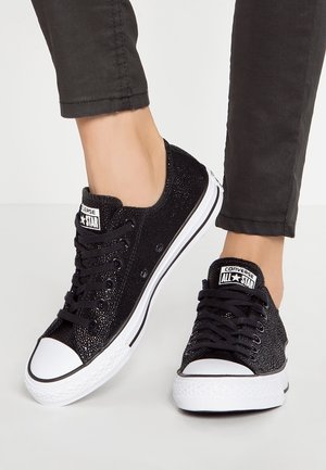 Sneakersy niskie