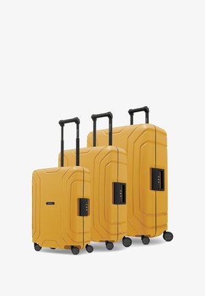 SET 3-TLG MIT DREIPUNKT-VERSCHLUSS - Trolley - dark yellow