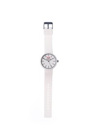 Reloj de silicona blanco con esfera redonda, diseño minimalista, marcadores de hora plateados y un logo rojo. Correa texturizada con hebilla de pin.