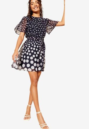 Friends Like These FLUTTER SLEEVE WITH SELF TIE BELT - REGULAR FIT - Kasdienė suknelė - navy blue