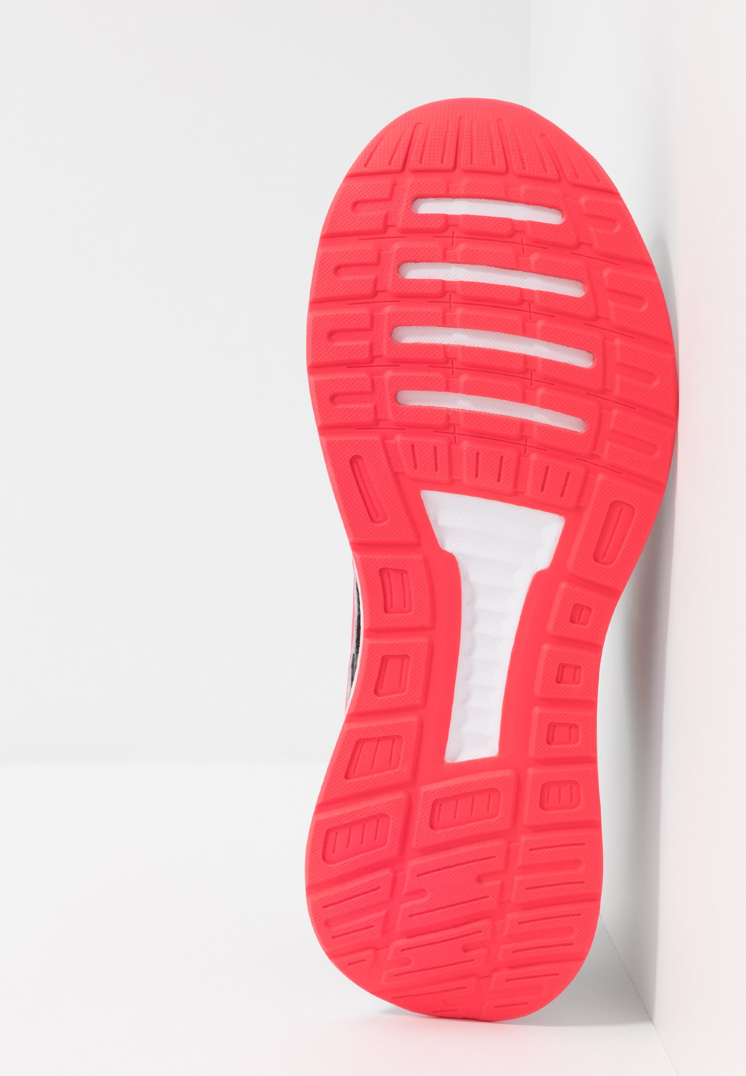 adidas Performance RUNFALCON Nøytrale løpesko core black adidas Performance NOVA FLOW Nøytrale løpesko shock red