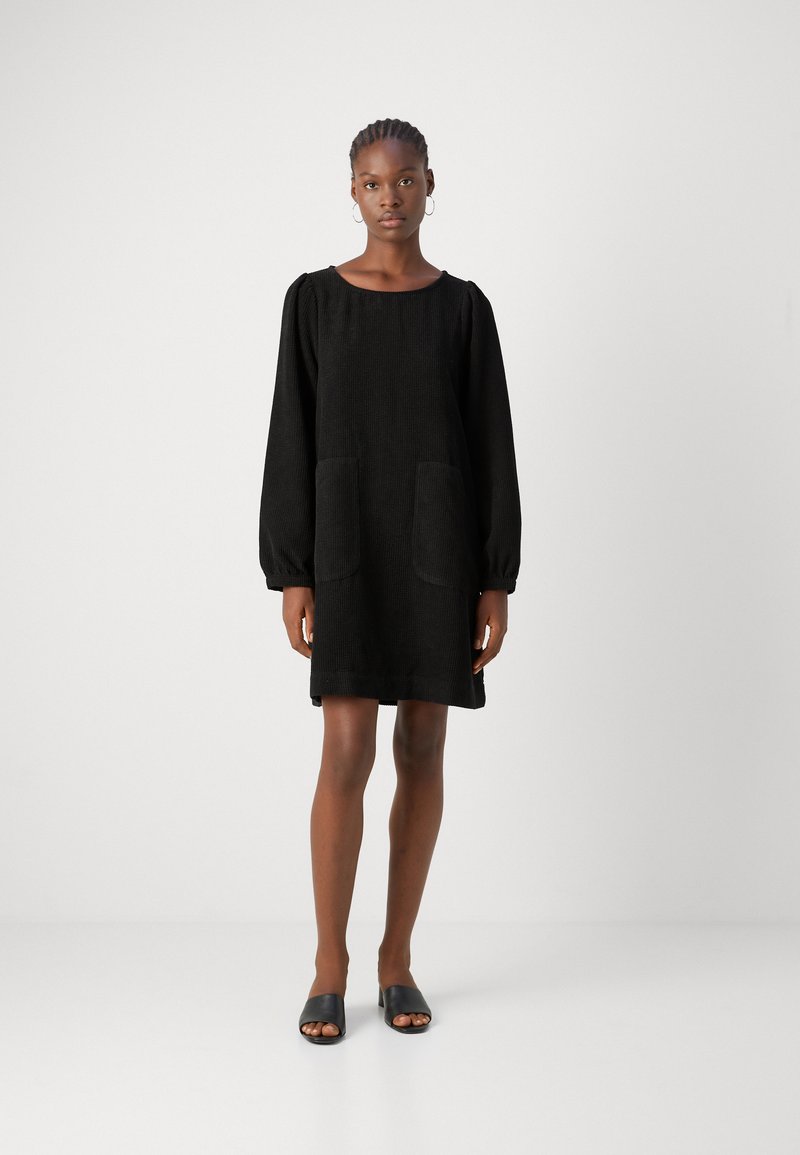 Robe Noire Manches Courtes Lollys Laundry - Taille 42/XL - Style Casual Décontracté - Occasion Très Bon état