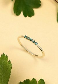 Live Diamond Ringar - grün- und gelbgoldfarben