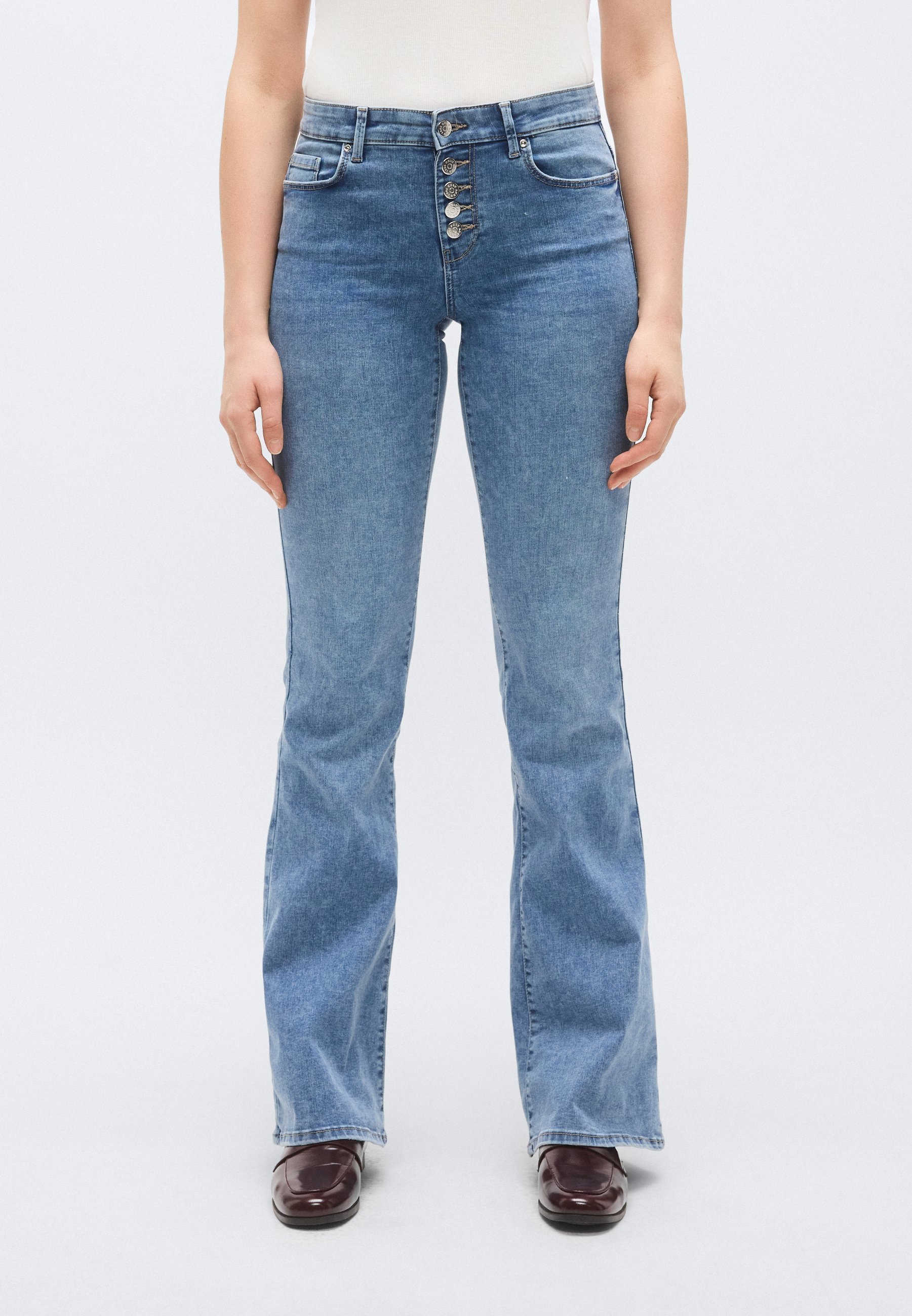 onllush-fly-jean-flare-light-blue-denim