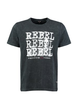 Zwart T-shirt met korte mouwen met witte verweerde tekst "REBEL" drie keer herhaald en kleinere tekst eronder met de tekst "Forgive me for the path I've chosen."