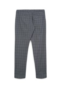 Grau karierte Hose mit taillierter Passform, ausgestattet mit zwei Gesäßtaschen und Gürtelschlaufen. Der Stoff hat eine glatte Textur mit einem klassischen Karomuster.