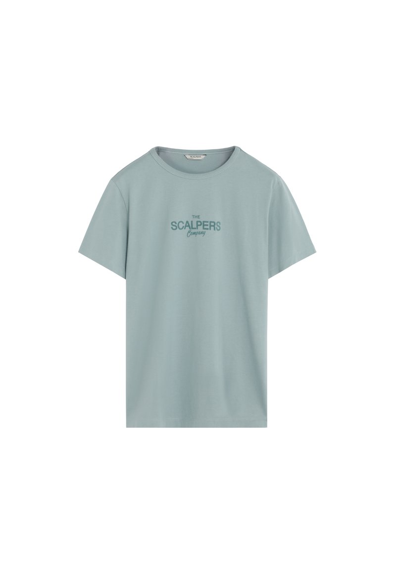 Camiseta de manga corta azul claro hecha de algodón. Presenta un cuello redondo y el texto impreso "THE SCALPERS Company" en azul más oscuro.