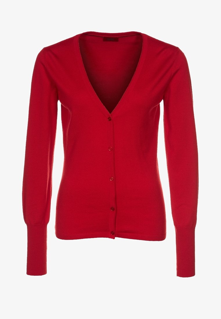 Cardigan rosso a maglia con maniche lunghe, scollo a V e chiusura frontale con bottoni. Texture liscia con un design aderente. Senza motivi o accessori aggiuntivi.