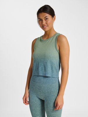 Hummel HUMMEL HMLYOGA SEAMLESS GRADIENT CROP TOP - Top - balsam frosty green